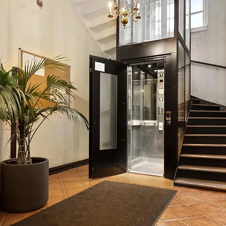 Penthouse With A Private Rooftop Terrace * Όσλο